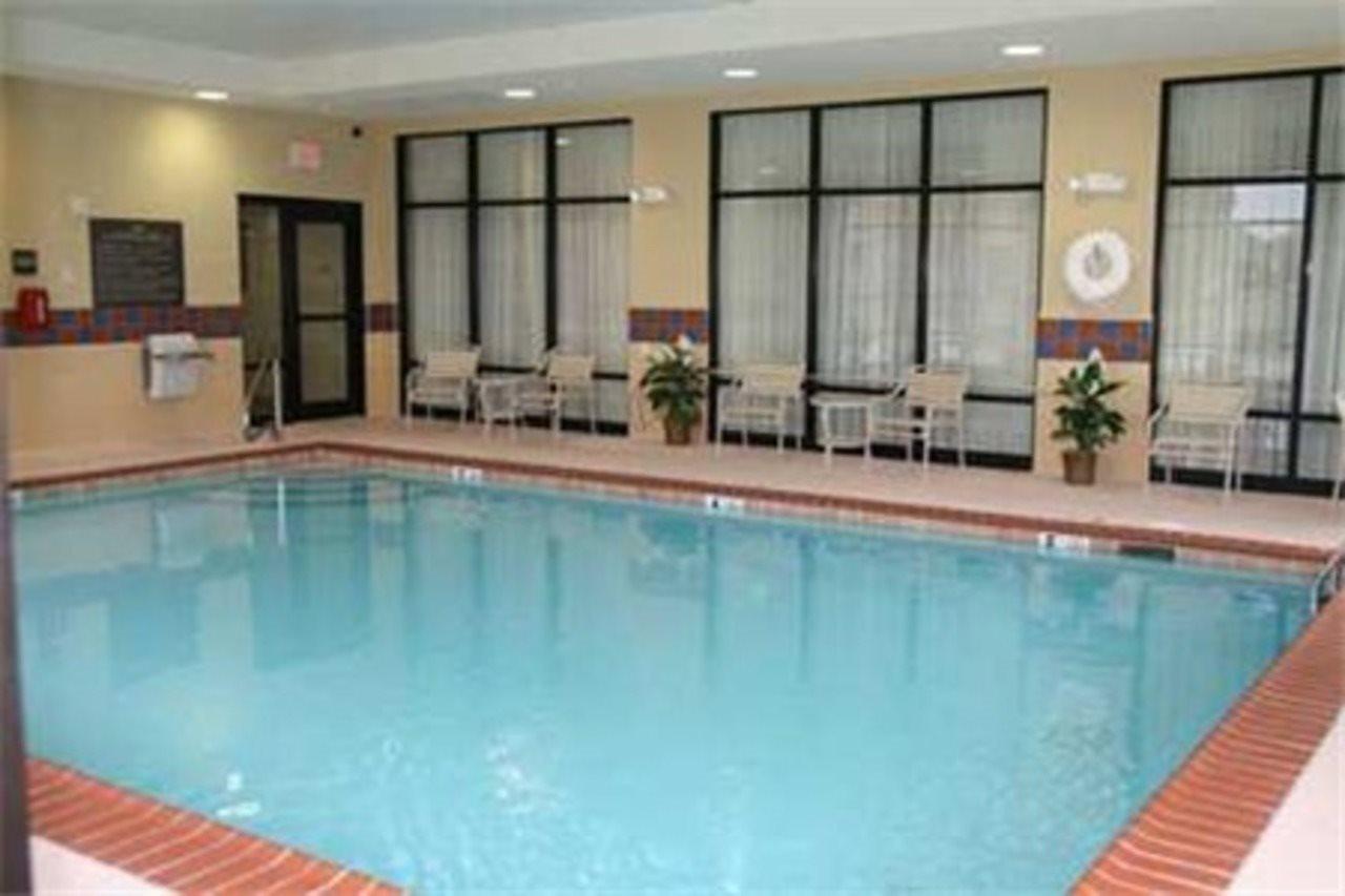 Hampton Inn Martin Buitenkant foto